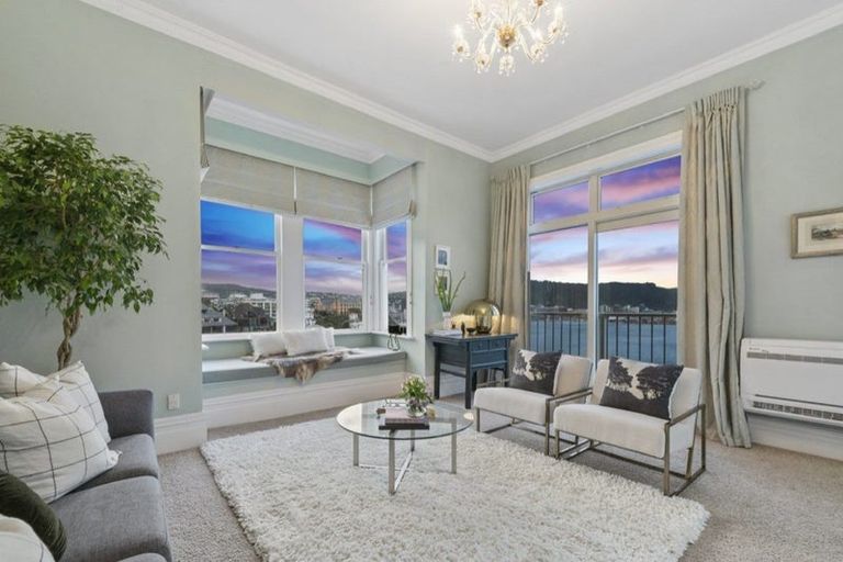 Photo of property in 24 Telford Terrace, Oriental Bay, Wellington, 6011