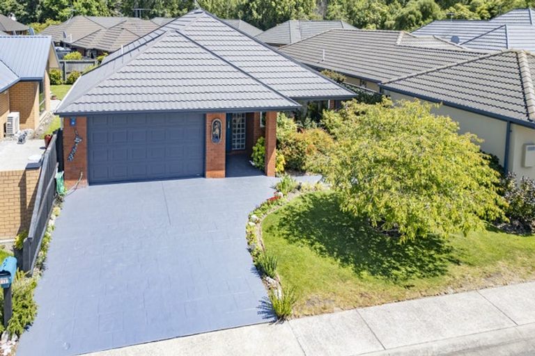 Photo of property in 13 Matawai Close, Rangiora, 7400