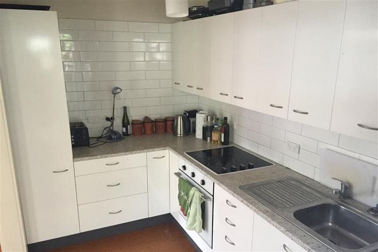 Photo of property in 24 Myrtle Crescent, Mount Cook, Wellington, 6021