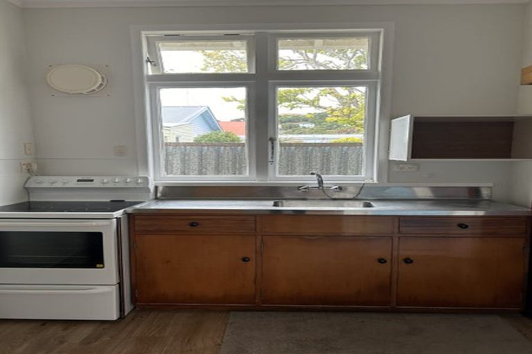 Photo of property in 56 Rotherham Terrace, Miramar, Wellington, 6022