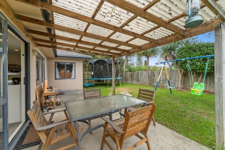 Photo of property in 49 Solomon Street, Brookfield, Tauranga, 3110
