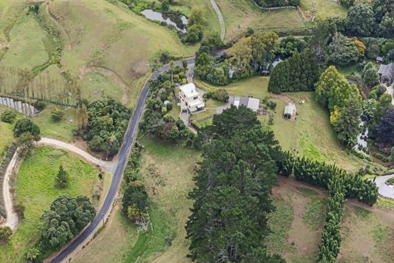 Photo of property in 15 Townsend Road, Paraite, New Plymouth, 4373
