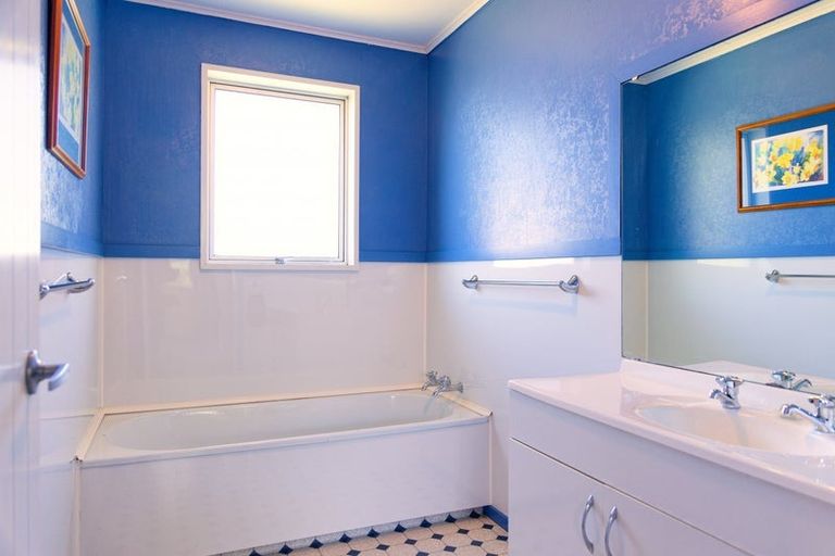 Photo of property in 74 Churchill Street, Kaikoura, 7300