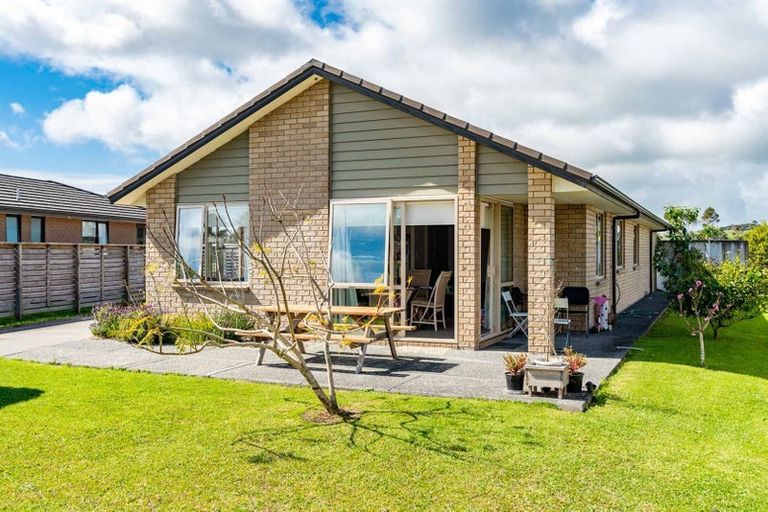 Photo of property in 21 Kedge Drive, Mangawhai, 0505