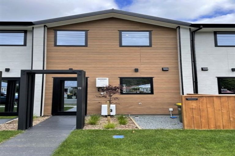 Photo of property in 4/99 Waiwhetu Road, Waterloo, Lower Hutt, 5011