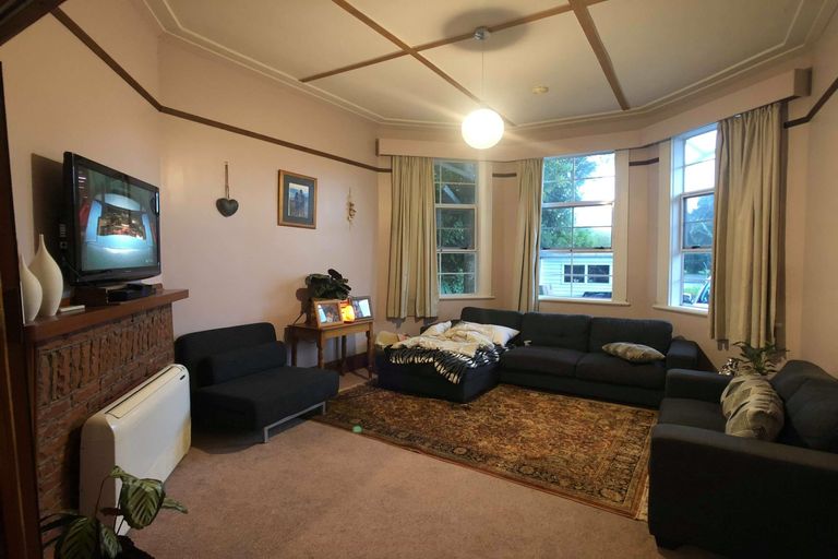 Photo of property in 129 Iranui Road, Inner Kaiti, Gisborne, 4010