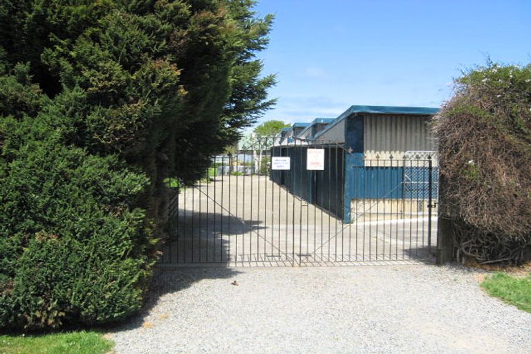 Photo of property in 14 Leithfield Road, Leithfield, Amberley, 7481