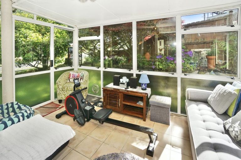 Photo of property in 14 Muir Place, Te Puke, 3119