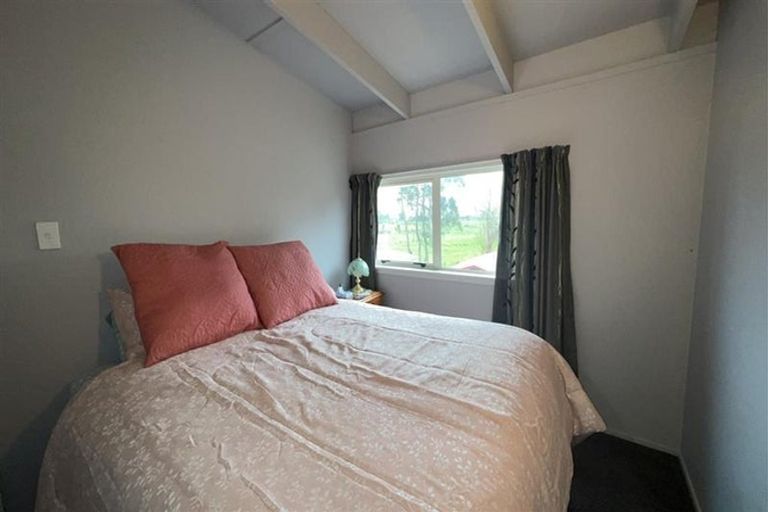 Photo of property in 3/130 Pukehina Parade, Pukehina, 3189