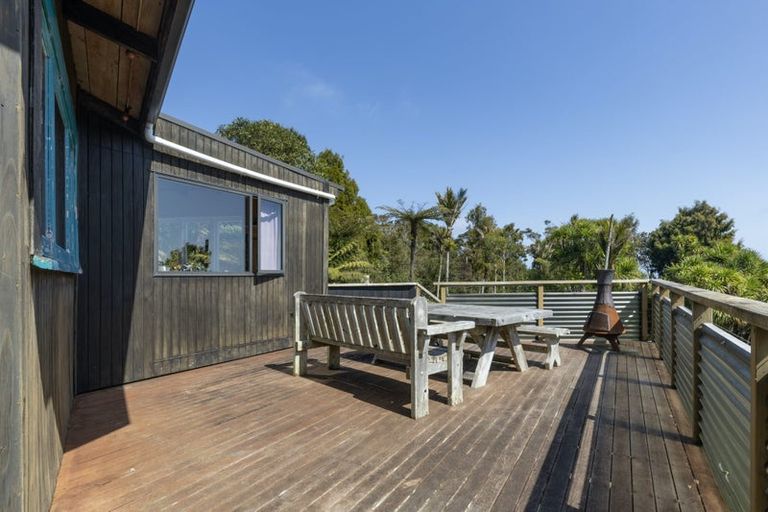 Photo of property in 86 Anawhata Road, Anawhata, New Lynn, 0772