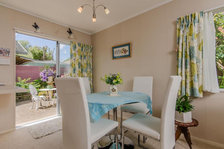 Photo of property in 3/91 Lynwood Road, New Lynn, Auckland, 0600