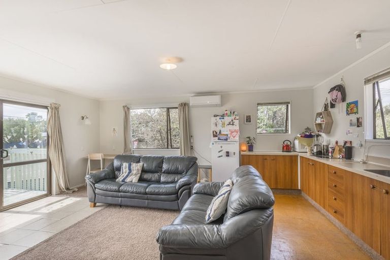 Photo of property in 36 Anaru Street, Raumati Beach, Paraparaumu, 5032