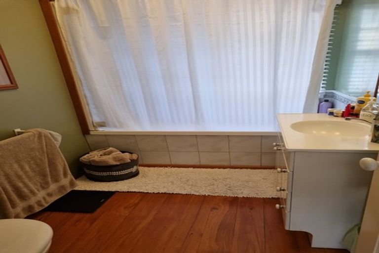 Photo of property in Chatsworth Flats, 7/23 Pirie Street, Mount Victoria, Wellington, 6011