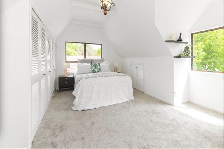 Photo of property in 12 Orinda Close, Botany Downs, Auckland, 2010