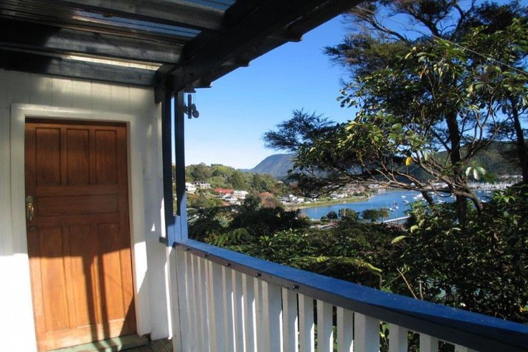Photo of property in 13 Arthur Crescent, Waikawa, Picton, 7220