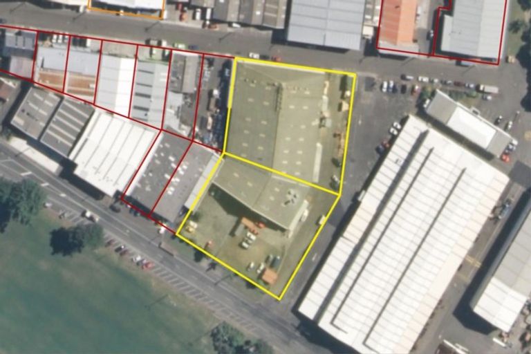 Photo of property in 18 Marine Parade South, Foxton Beach, Foxton, 4815