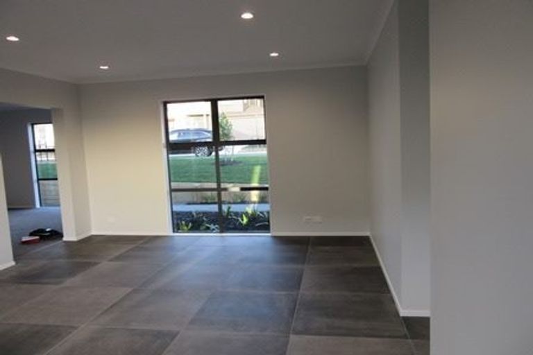 Photo of property in 36 Mackay Drive, Greenhithe, Auckland, 0632