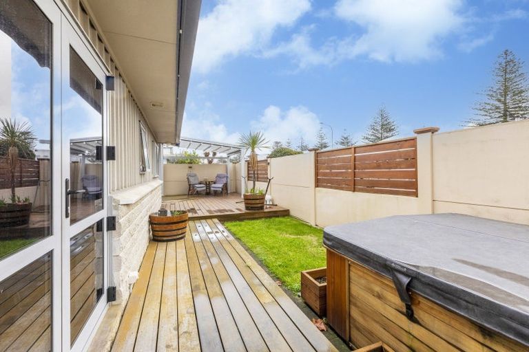 Photo of property in 1/87 Waghorne Street, Ahuriri, Napier, 4110