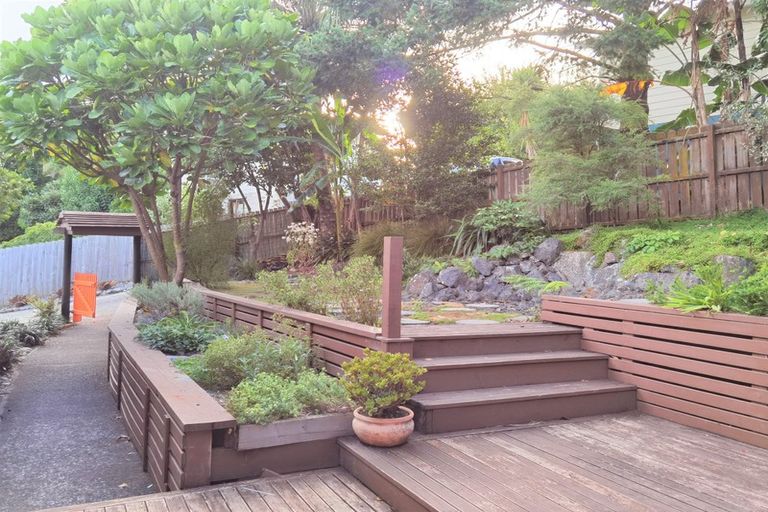 Photo of property in 26 Chislehurst Street, Henderson, Auckland, 0612