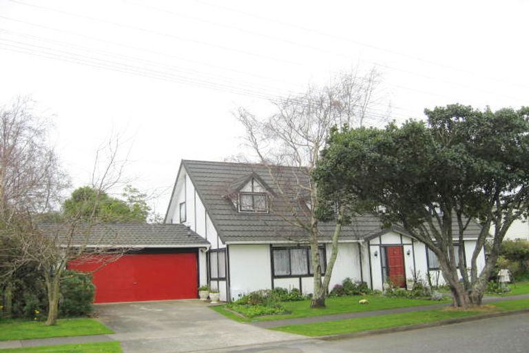 Photo of property in 38 Kings Drive, Levin, 5510