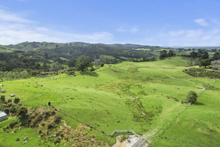 Photo of property in 132b Gatfield Road, Kaukapakapa, 0873