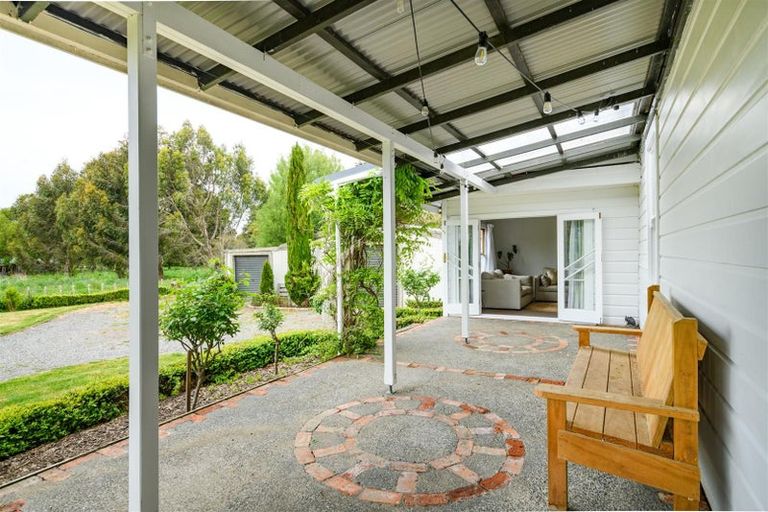 Photo of property in 93 Trickers Road, Bulls, 4818