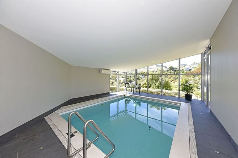 Photo of property in 2 Challenger Lane, Redcliffs, Christchurch, 8081