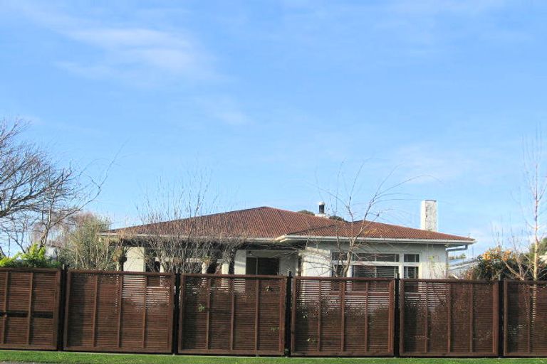 Photo of property in 809 Saint Aubyn Street West, Saint Leonards, Hastings, 4120