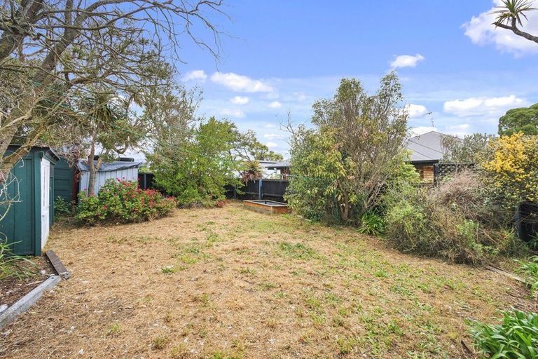 Photo of property in 61 Falcon Street, New Brighton, Christchurch, 8061