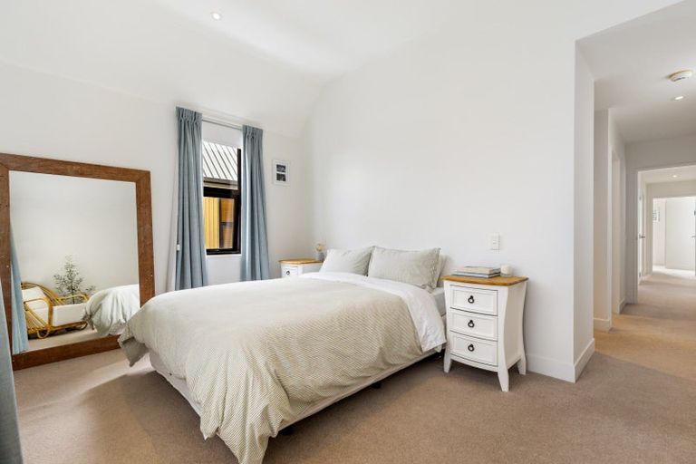 Photo of property in 10 Nevill Road, Hobsonville, Auckland, 0616