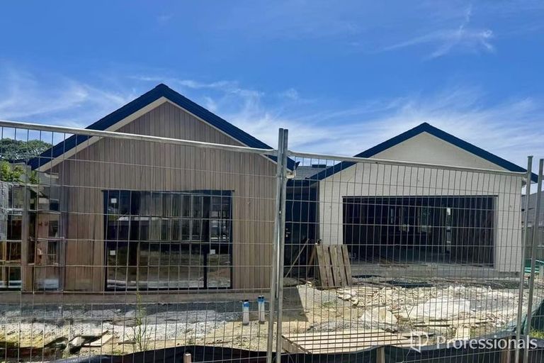 Photo of property in 41 Surf View Crescent, Red Beach, 0932