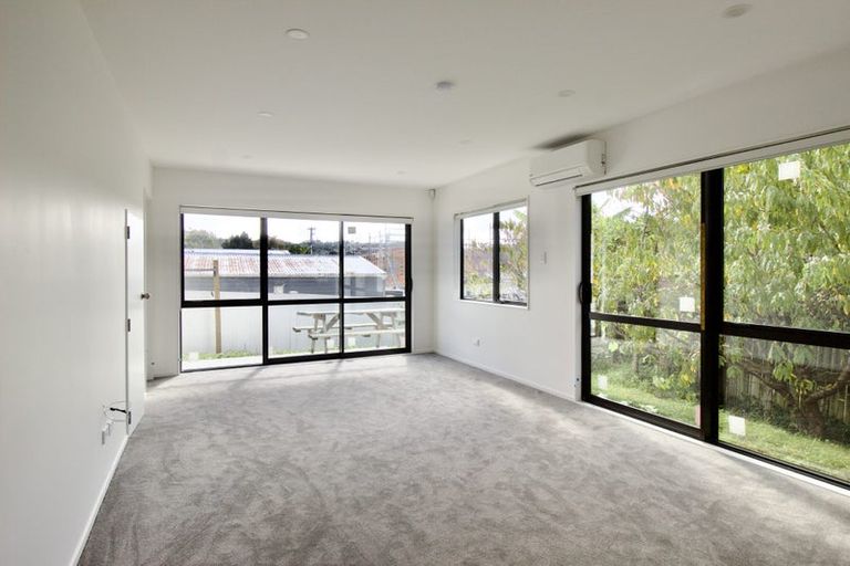 Photo of property in 111b Lancaster Road, Beach Haven, Auckland, 0626