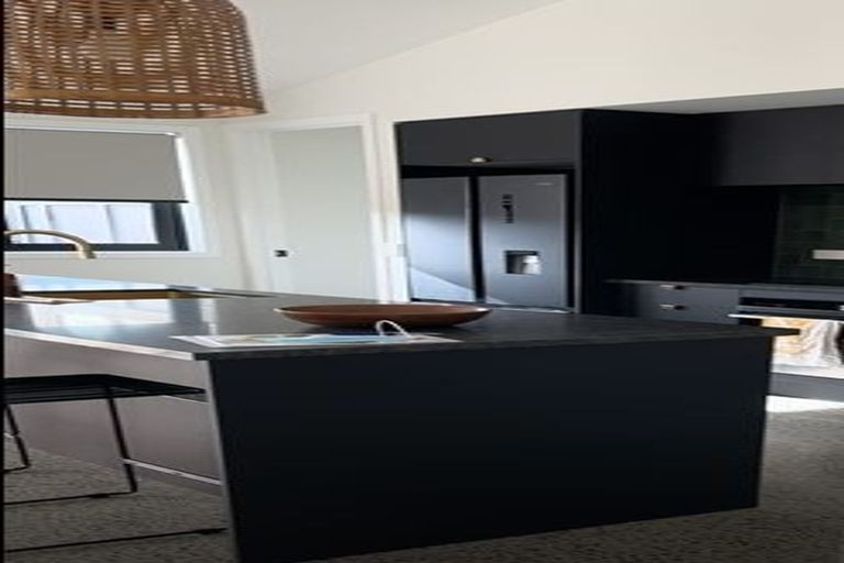 Photo of property in 1 Larches Lane, Kinloch, 3377