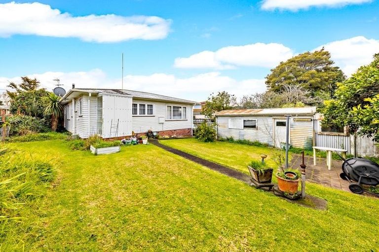 Photo of property in 44 Wedgwood Avenue, Mangere East, Auckland, 2024