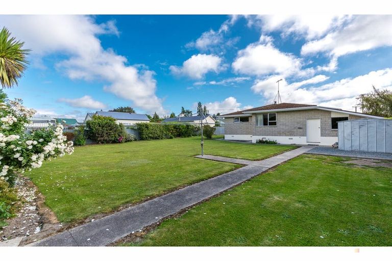Photo of property in 11 Coronation Street, Waimate, 7924