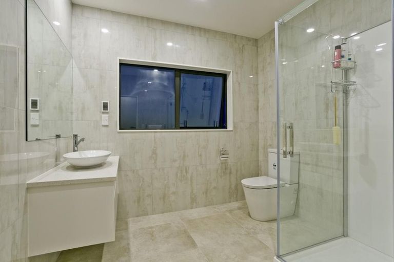 Photo of property in 32 Pioneer Rise, Silverdale, 0932