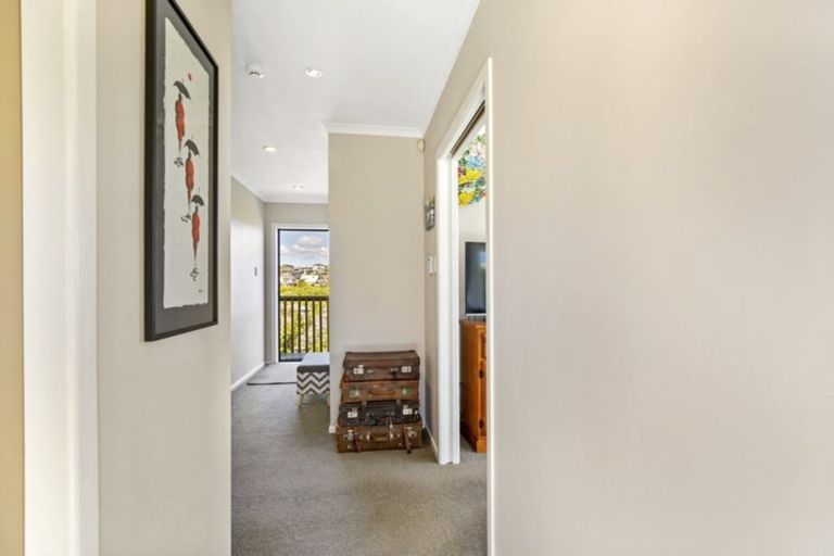 Photo of property in 43 Cedar Street, Maungaraki, Lower Hutt, 5010