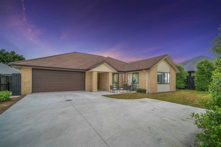 Photo of property in 15 Raranga Street, Marshland, Christchurch, 8083