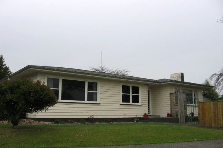 Photo of property in 14 Leslie Avenue, Cloverlea, Palmerston North, 4412