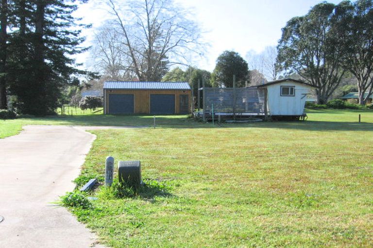Photo of property in 3 Homestead Lane, Cooks Beach, Whitianga, 3591