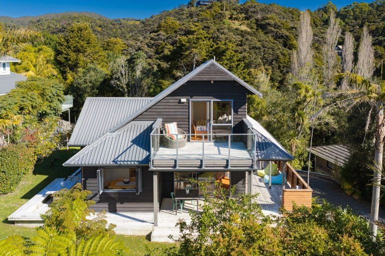 Photo of property in 8 Hector Lang Drive, Langs Beach, Waipu, 0582