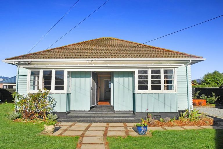 Photo of property in 27 Winsor Crescent, Spreydon, Christchurch, 8024