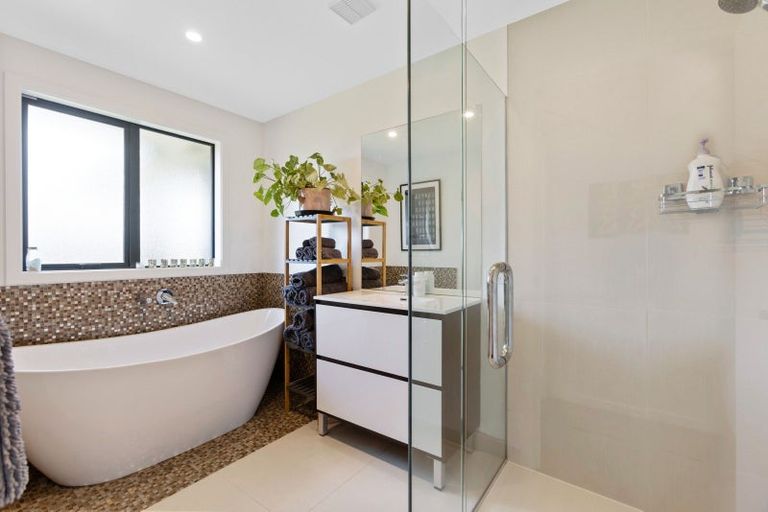 Photo of property in 83 Stalker Road, Lower Shotover, Queenstown, 9304