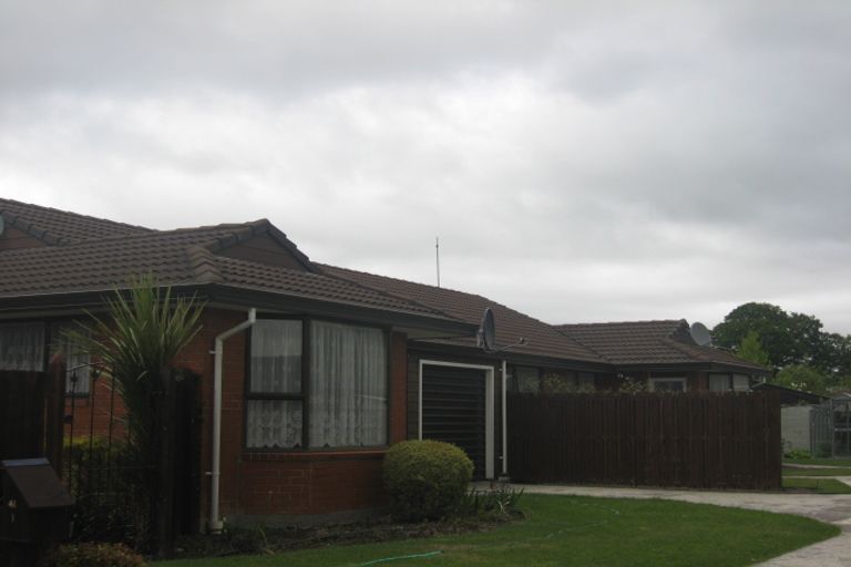 Photo of property in 2/41 Tivoli Place, Bishopdale, Christchurch, 8053