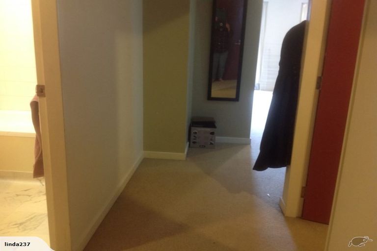 Photo of property in Terrace Heights Apartments, 13e/163 The Terrace, Wellington Central, Wellington, 6011