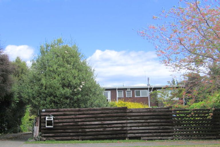 Photo of property in 69 Chesham Avenue, Waipahihi, Taupo, 3330