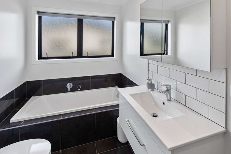 Photo of property in 43a Fairs Road, Milson, Palmerston North, 4414