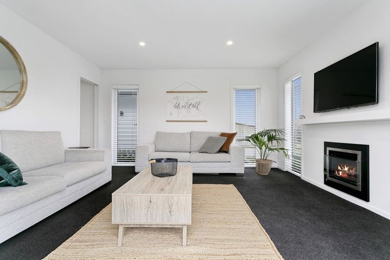 Photo of property in 4 Huka Heights Drive, Rangatira Park, Taupo, 3330