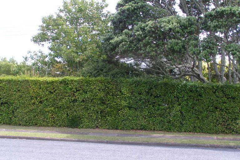 Photo of property in 9 Bayview Road, Hauraki, Auckland, 0622