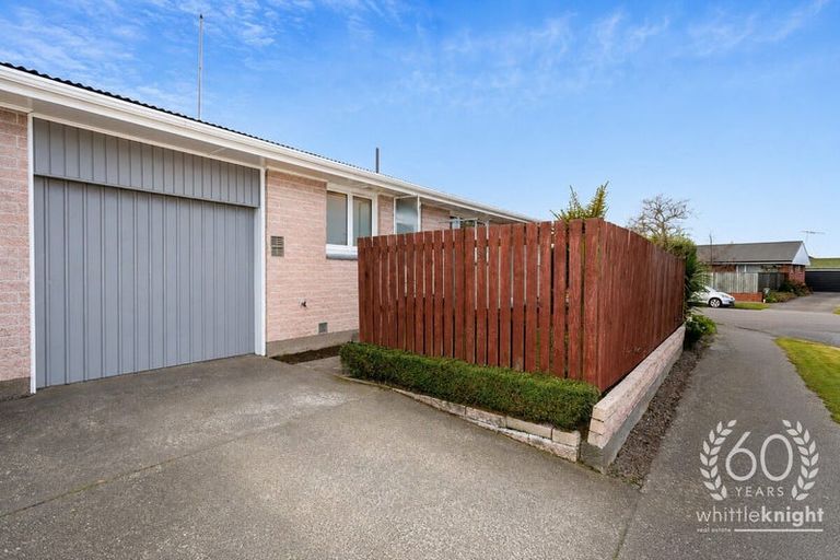 Photo of property in 1/7 Aileen Place, Upper Riccarton, Christchurch, 8041